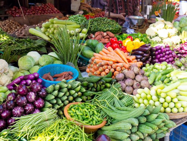 Fruit et  légumes - MARCHAND/COMMERCE DE FRUITS ET LÉGUMES à
